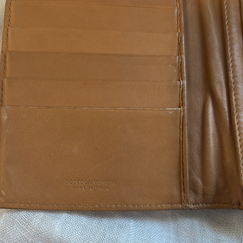 Bottega Veneta Intrecciato Lambskin Bifold Long Wallet - Picture 8 of 11